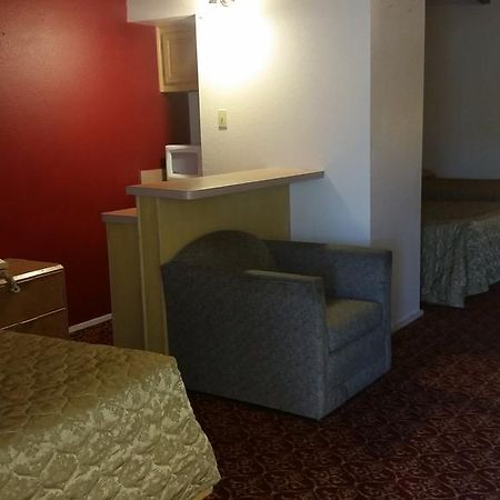 Executive Inn And Suites וואקסהאצ'י מראה חיצוני תמונה