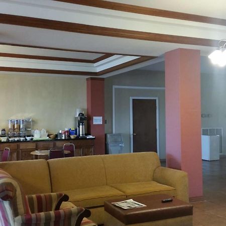 Executive Inn And Suites וואקסהאצ'י מראה חיצוני תמונה